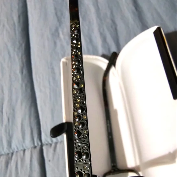 Guess Turtle Shell frames - Picture 3 of 7